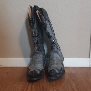 Corral boots